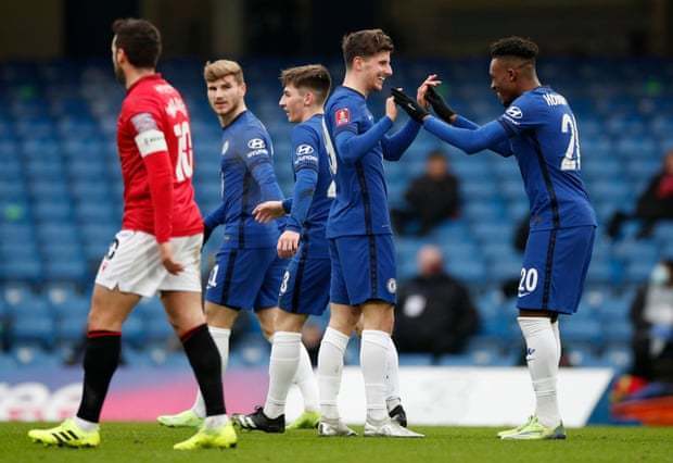 22／23赛季以来顶级前锋越位数：哈兰德仅18次，C罗143次